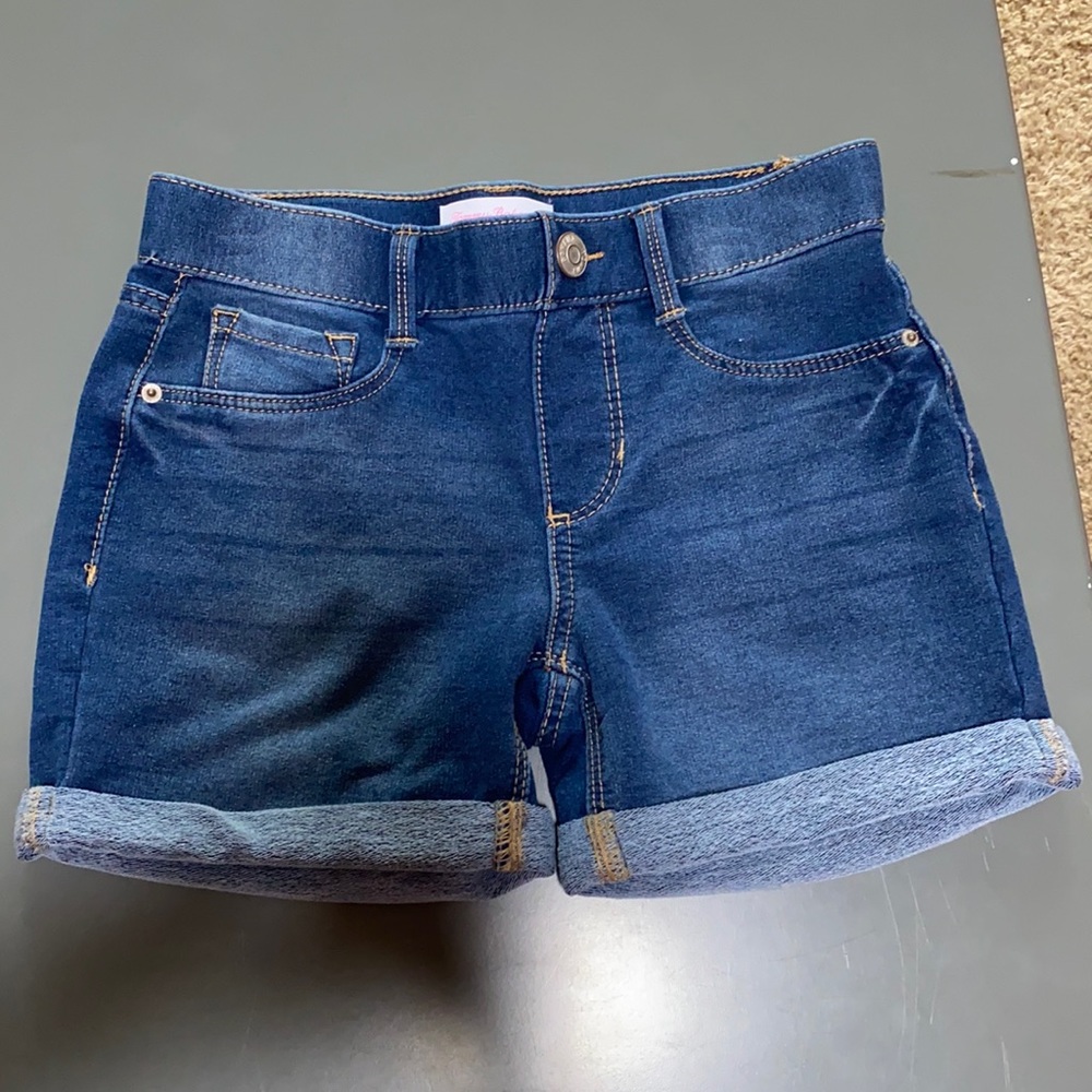 EUC. Tommy Bahama denim shorts. Size 12.
